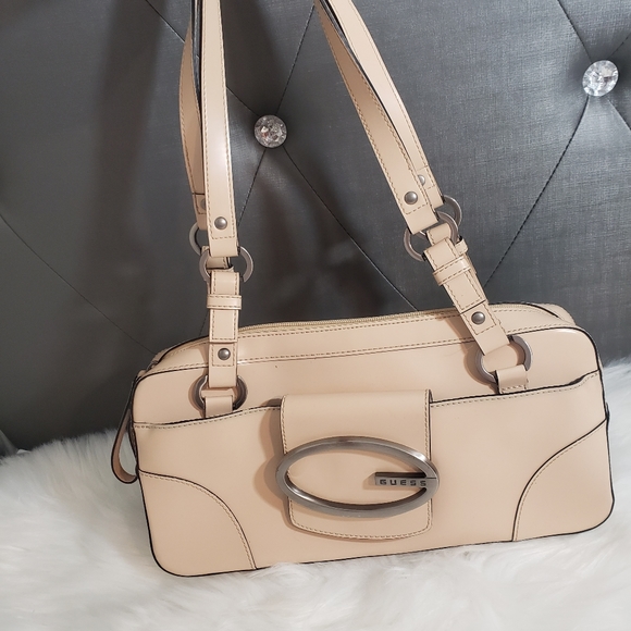 GUESS Handbag - Picture 3 of 16